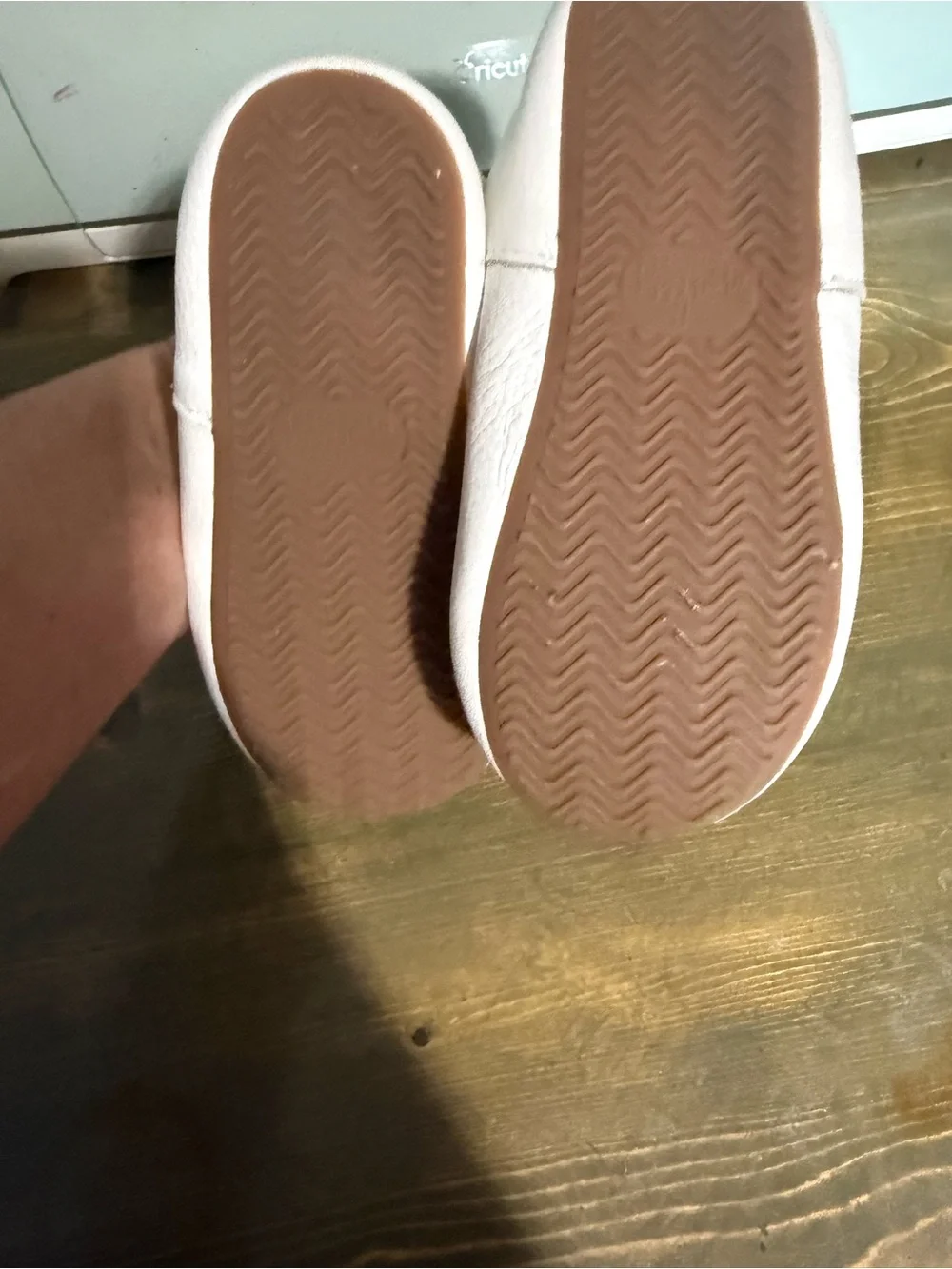 Monkey Feet White T‑Strap Kids Dress Shoes size 3-4 Y New